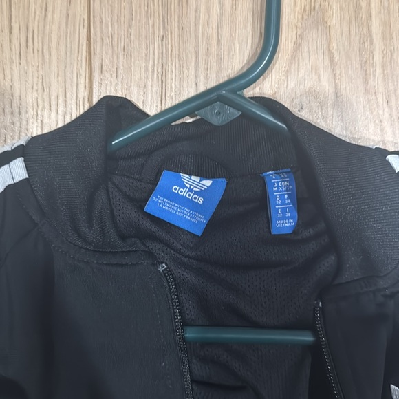 Adidas original track jacket - Picture 3 of 5